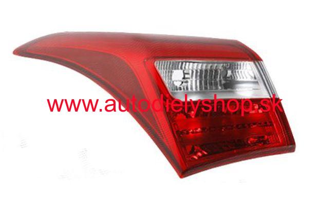 Hyundai I30 2012- zadné svetlo Lavé vonkajšie / HB