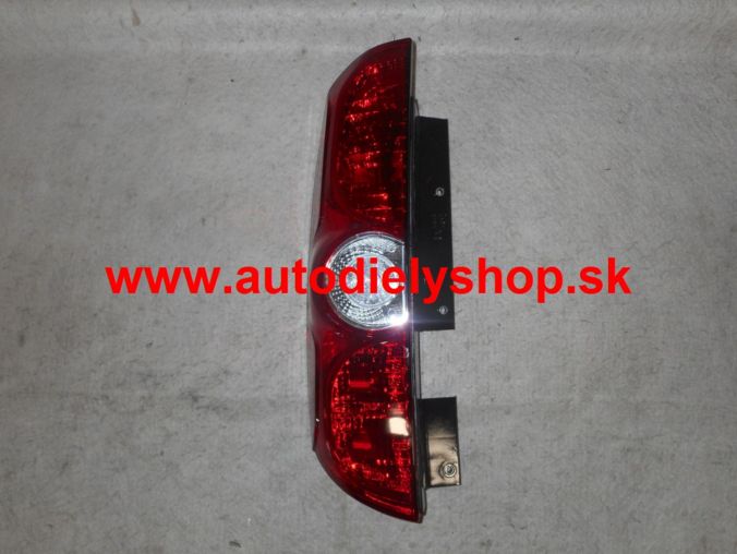 Opel COMBO 11/11- zadné svetlo na 2 krídlo Ľavé