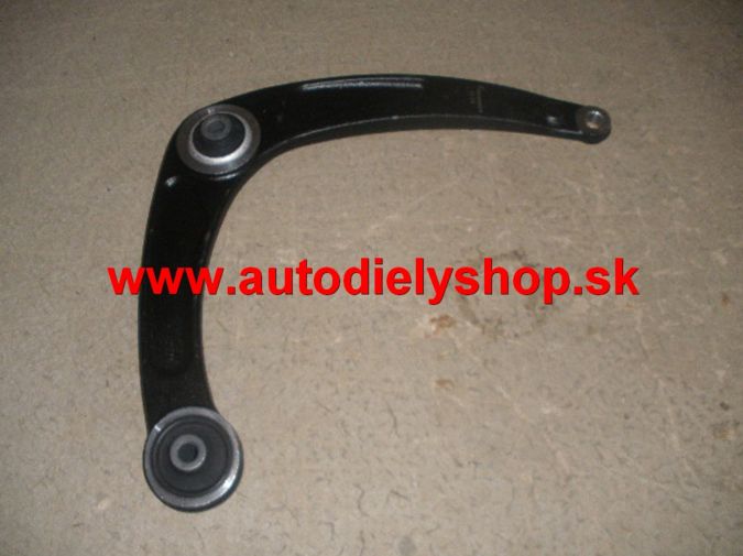 Peugeot PARTNER 06/12- rameno pravé / TEKNOROT /