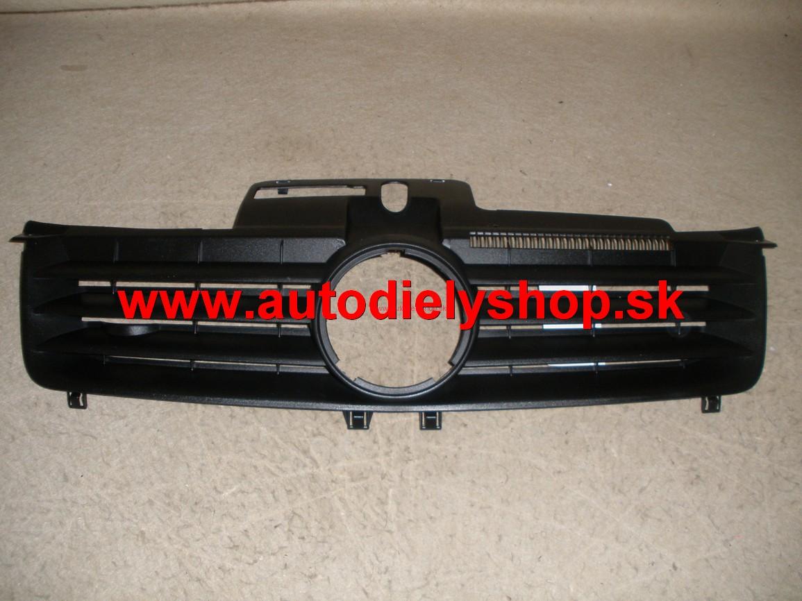 VW Polo 1/02-5/05 maska 