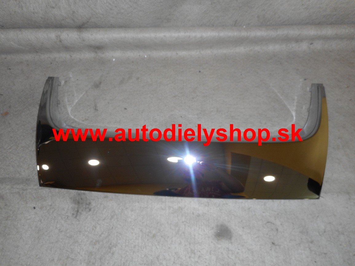 VW JETTA 8/2005-9/2010  Rámik mriežky chrómový